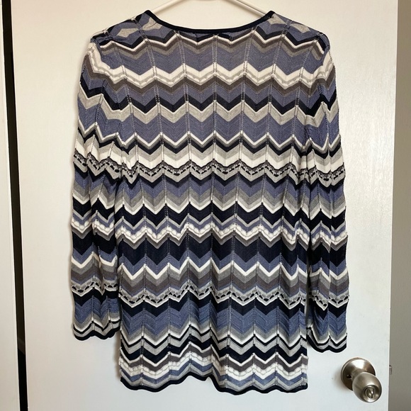Alfred Dunner Zig Zag Striped V-Neck Sweater - Size M - Picture 4 of 12